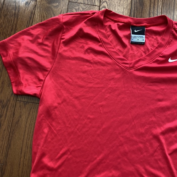 (3 for $25) Nike Canada t-shirt - Picture 8 of 10